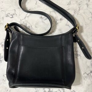 Vintage Coach 9816 Leather Shoulder Bag